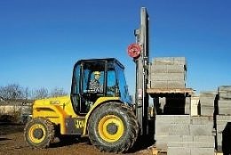 All Terrain Forklift JCB-930